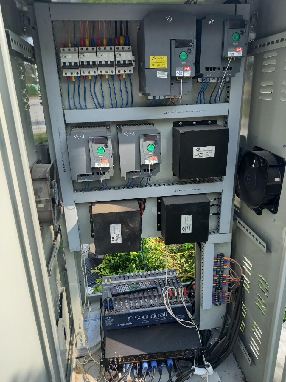 Tủ điều khiển hệ thống nhạc nước
